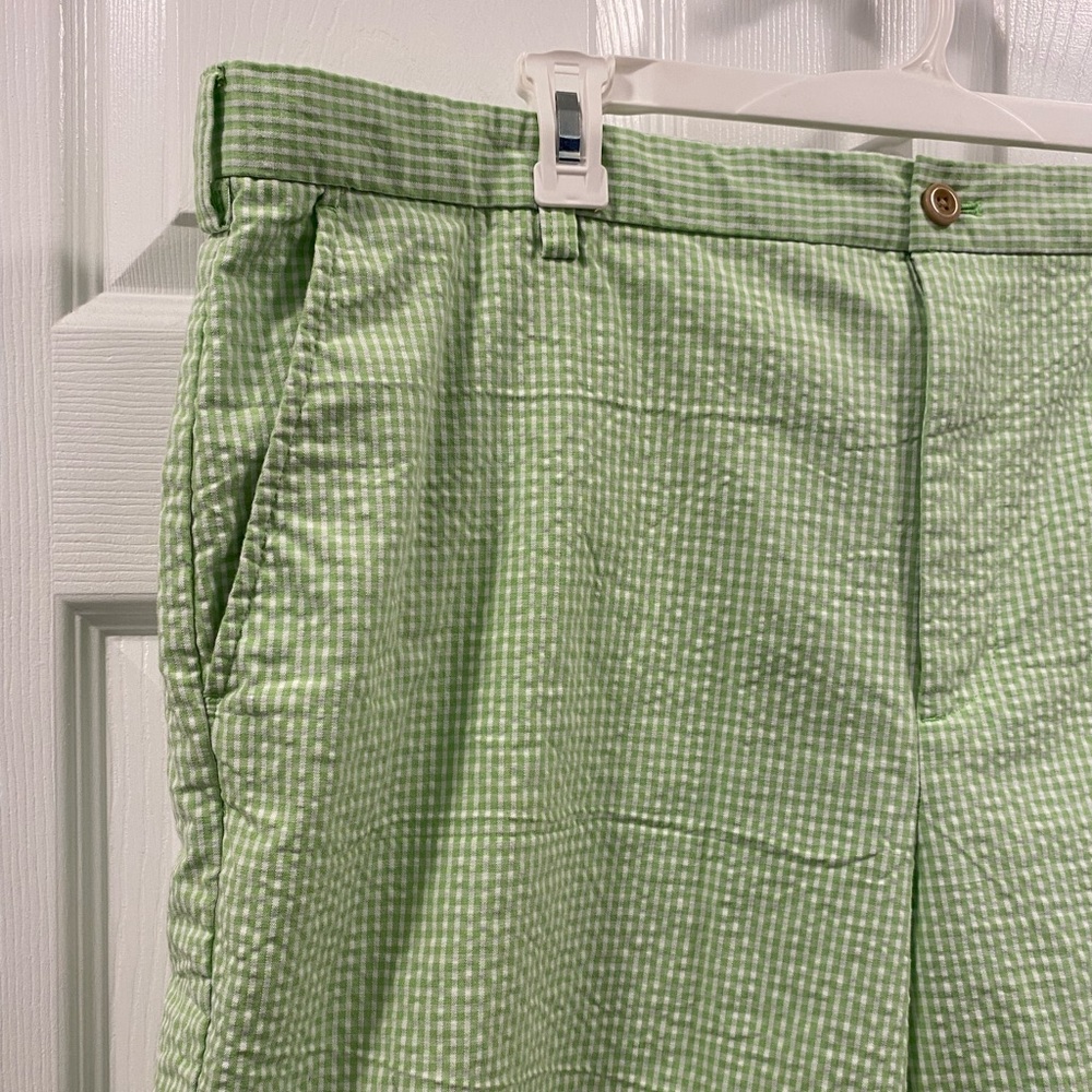 Men's IZOD Green Checkered Golf Shorts size 42 - Picture 2 of 8